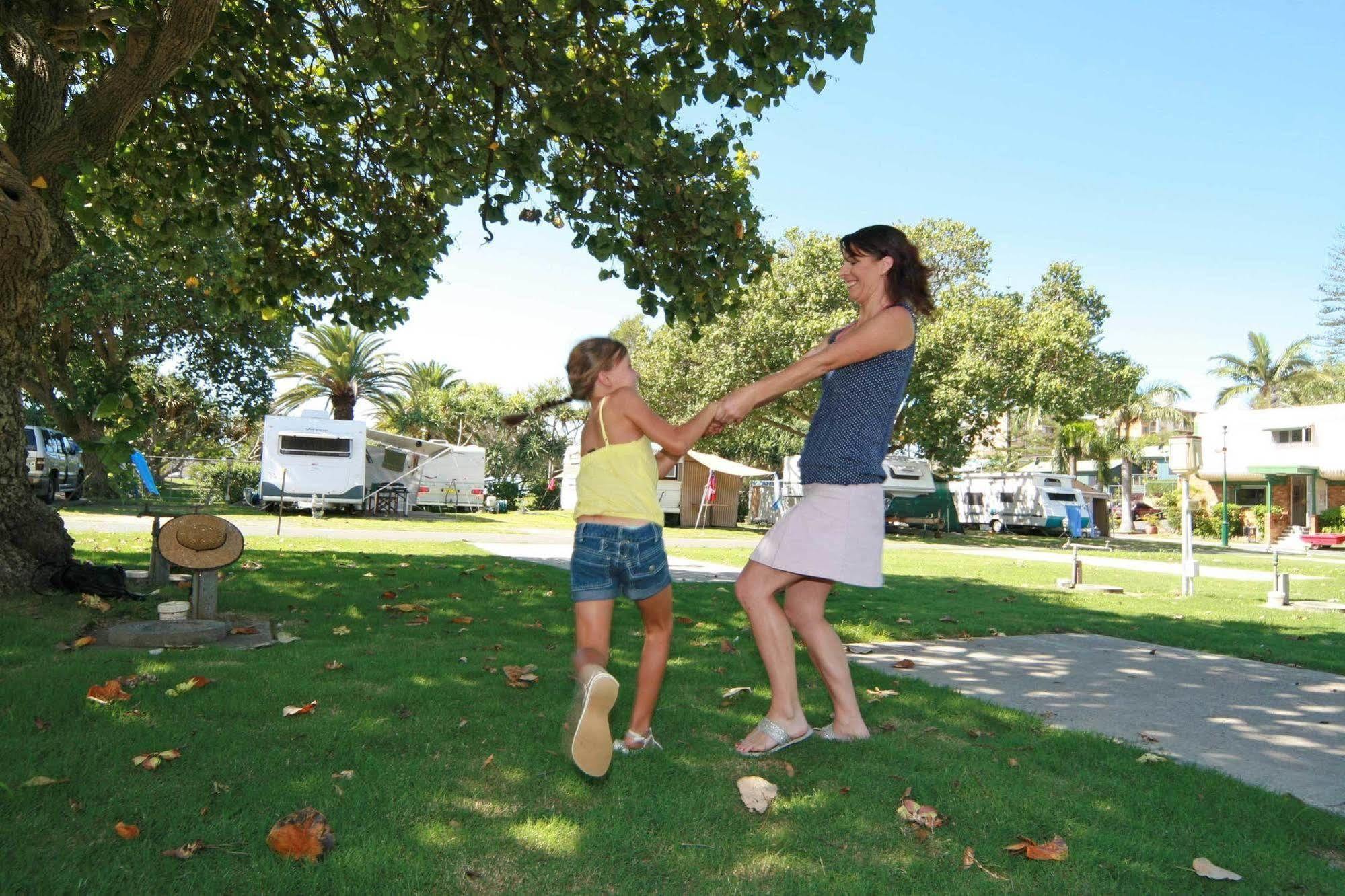 Burleigh Beach Tourist Park Гоулд Коуст Екстериор снимка