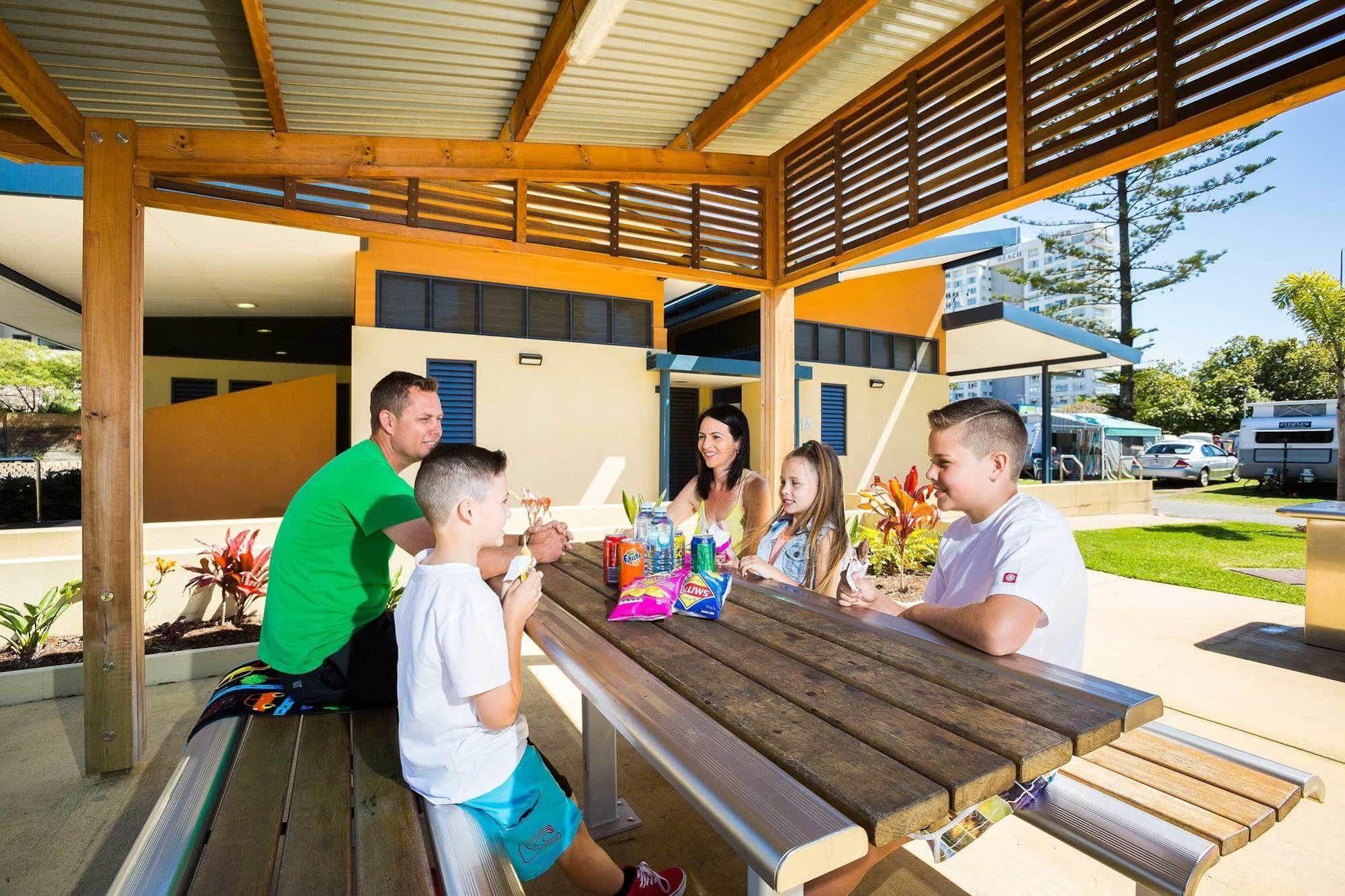 Burleigh Beach Tourist Park Гоулд Коуст Екстериор снимка